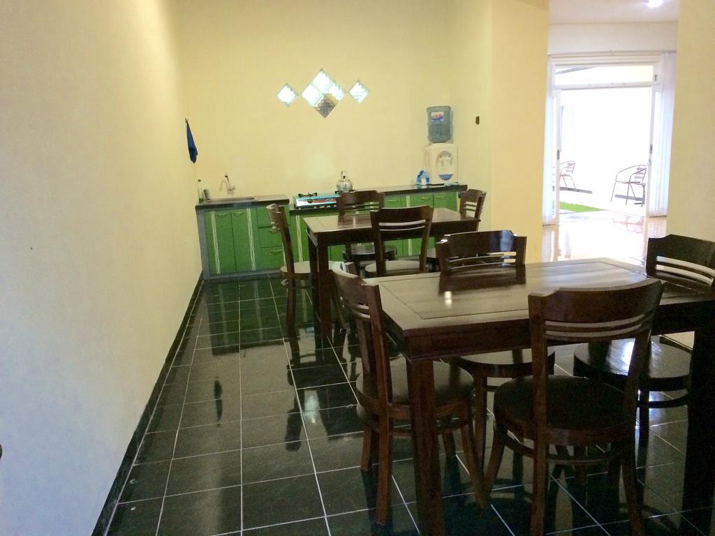 Shakila Guest House Маланг Экстерьер фото