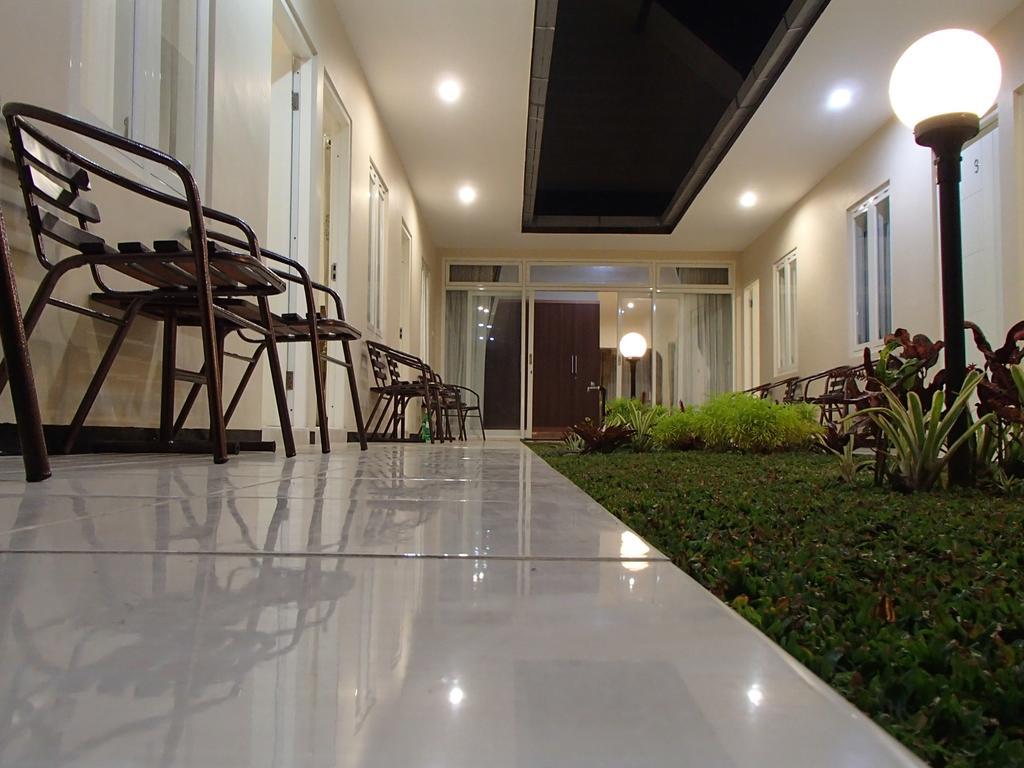 Shakila Guest House Маланг Экстерьер фото